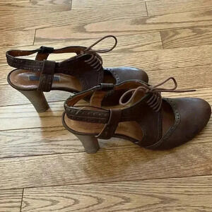 ❤️Clearance❤️[EU40/US9.5]Zinda Closed Toe Cut out Heeled Brown Leather Sandal